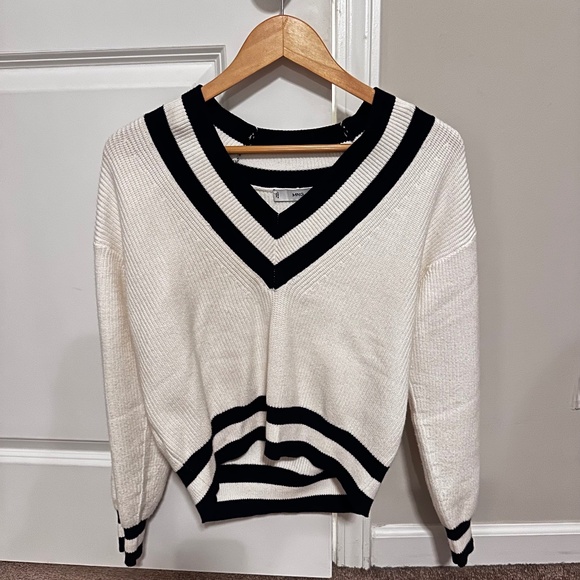 Mango sweater - Picture 1 of 4